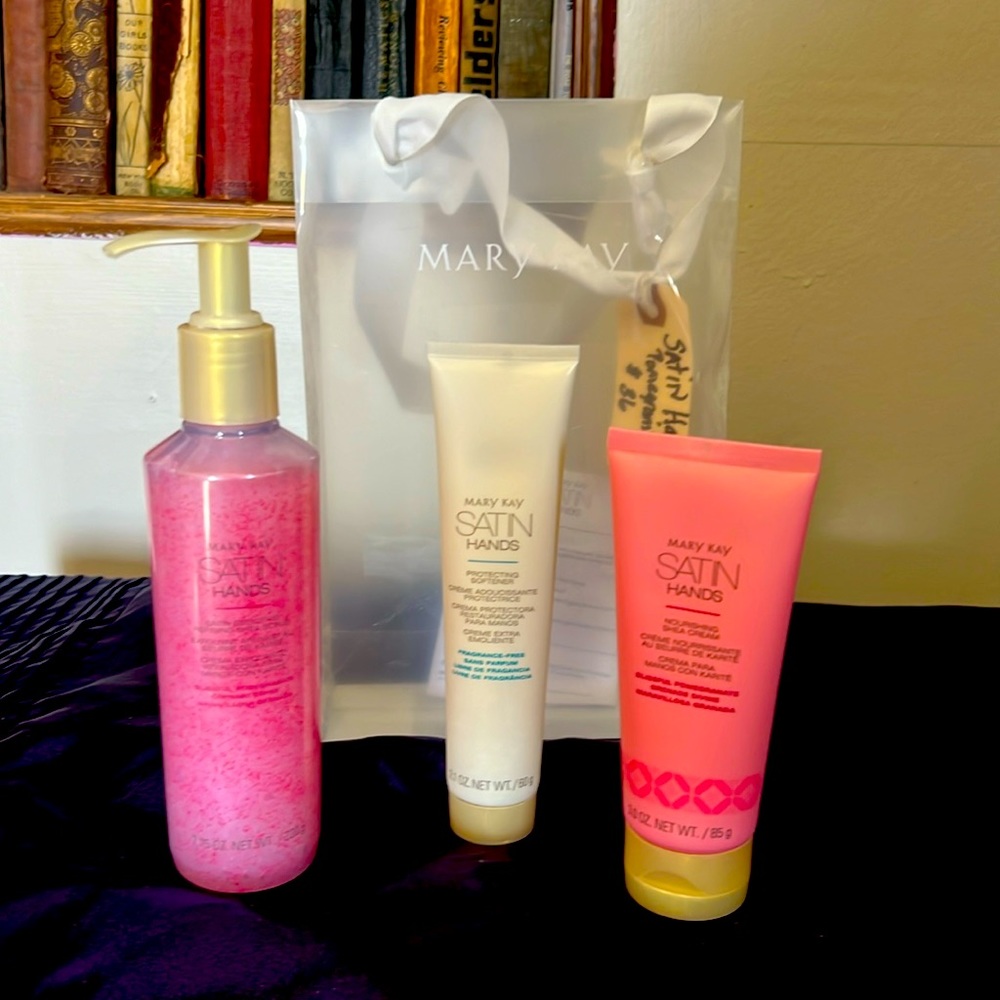 Mary Kay Pomegranite Satin Hands